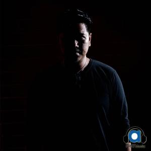 Listen to ในอ้อมกอดแม่ song with lyrics from โป้ง ชินธันย์