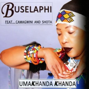 收聽Buselaphi的Giya Ndlovukazi Ka Maskandi歌詞歌曲