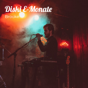 Brooke的专辑Diski E-Monate