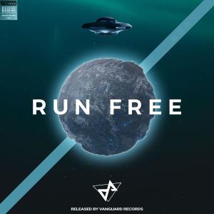 Listen to Run Free (完整版) song with lyrics from Foud
