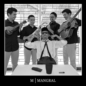 收聽Mangral的Membiru歌詞歌曲