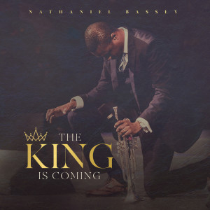 Dengarkan The King Is Coming lagu dari Nathaniel Bassey dengan lirik