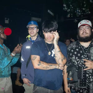 default playlist img