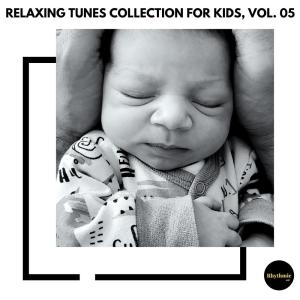 Listen to The Sleeping Moon song with lyrics from Thomas Wane