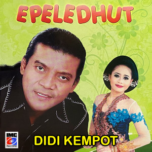 Listen to Cewek Kara Oke song with lyrics from Titis