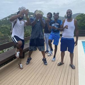 Listen to King Of DA Hill (Explicit) song with lyrics from Yung Keezy
