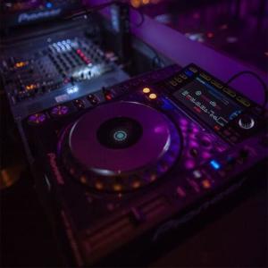 default playlist img