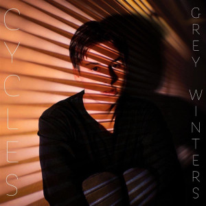 Dengarkan Greyson lagu dari Grey Winters dengan lirik