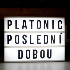 收聽Platonic的Poslední dobou歌詞歌曲