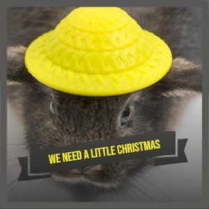 收聽Looney Tunes的We Need a Little Christmas歌詞歌曲