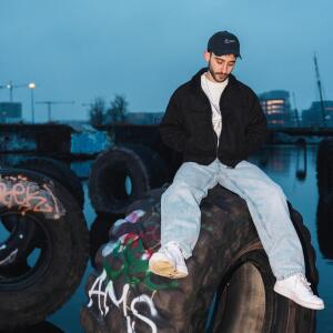 default playlist img