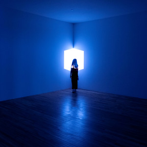 ดาวน์โหลดและฟังเพลง Blue Light (feat. CSP & SooMin) พร้อมเนื้อเพลงจาก 광요
