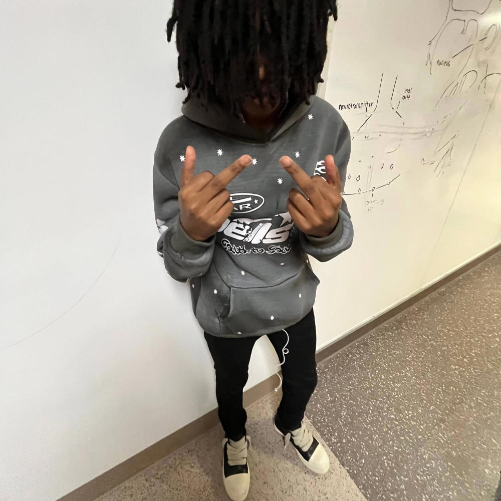 9 year old (feat. Luh E) (Explicit)