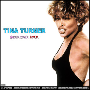 Dengarkan lagu Simply The Best (Lve) nyanyian Tina Turner dengan lirik