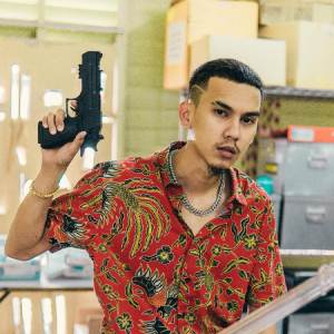 ดาวน์โหลดและฟังเพลง 16 Baris (MK) (Explicit) พร้อมเนื้อเพลงจาก MK K-Clique