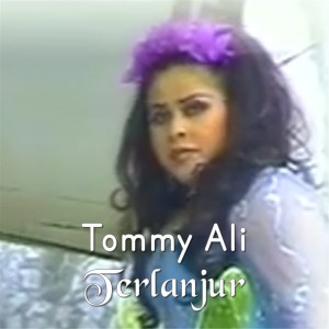 Dengarkan lagu Terlanjur nyanyian Group Star dengan lirik