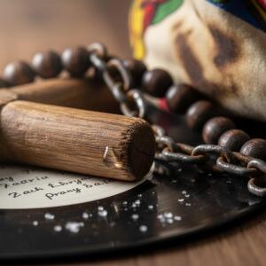 default playlist img