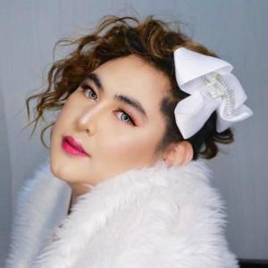 Queen B dari UNICORN