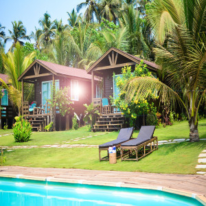 ดาวน์โหลดและฟังเพลง A cozy night at the hotel (happiness) พร้อมเนื้อเพลงจาก Hotel Meditation Music
