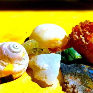 收聽Travis Varga的Mr. Sparkle歌詞歌曲