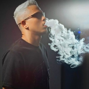Dengarkan lagu Ela Não Quer Amor (Explicit) nyanyian DJ D5 062 dengan lirik