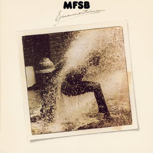 ดาวน์โหลดและฟังเพลง Hot Summer Nights พร้อมเนื้อเพลงจาก MFSB