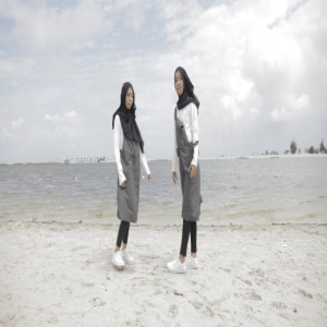 Listen to Takdirku song with lyrics from Nadya N Nabila