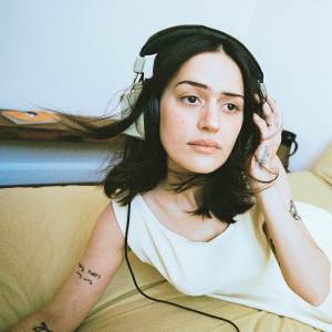 ดาวน์โหลดและฟังเพลง Butter พร้อมเนื้อเพลงจาก Imogen Mahdavi