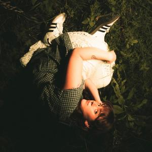 收聽Hana Eid的Weird歌詞歌曲