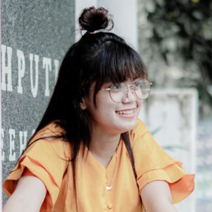 Listen to Ambyar Sak Ambyar Ambyare song with lyrics from Esa Risty
