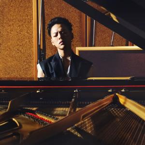 Listen to Ai Lian Tian Kong Cheng song with lyrics from T.L.江天霖
