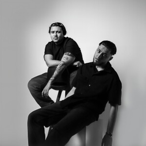 default playlist img