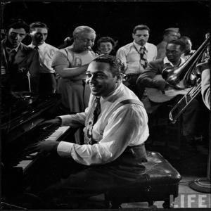 ดาวน์โหลดและฟังเพลง New York New York พร้อมเนื้อเพลงจาก Duke Ellington