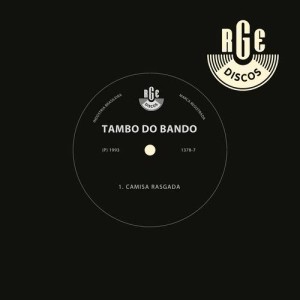 ดาวน์โหลดและฟังเพลง Camisa Rasgada พร้อมเนื้อเพลงจาก Tambo do Bando