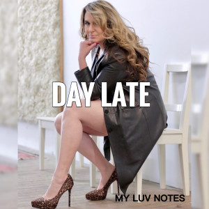 收听MY LUV NOTES的She Ain't Me歌词歌曲