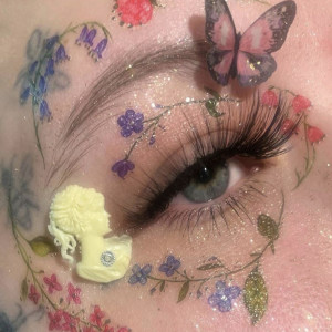 Dengarkan Girl U (Explicit) lagu dari fatboibari dengan lirik