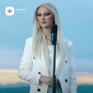 收聽Vushe Mjaki的Te lutem shko歌詞歌曲