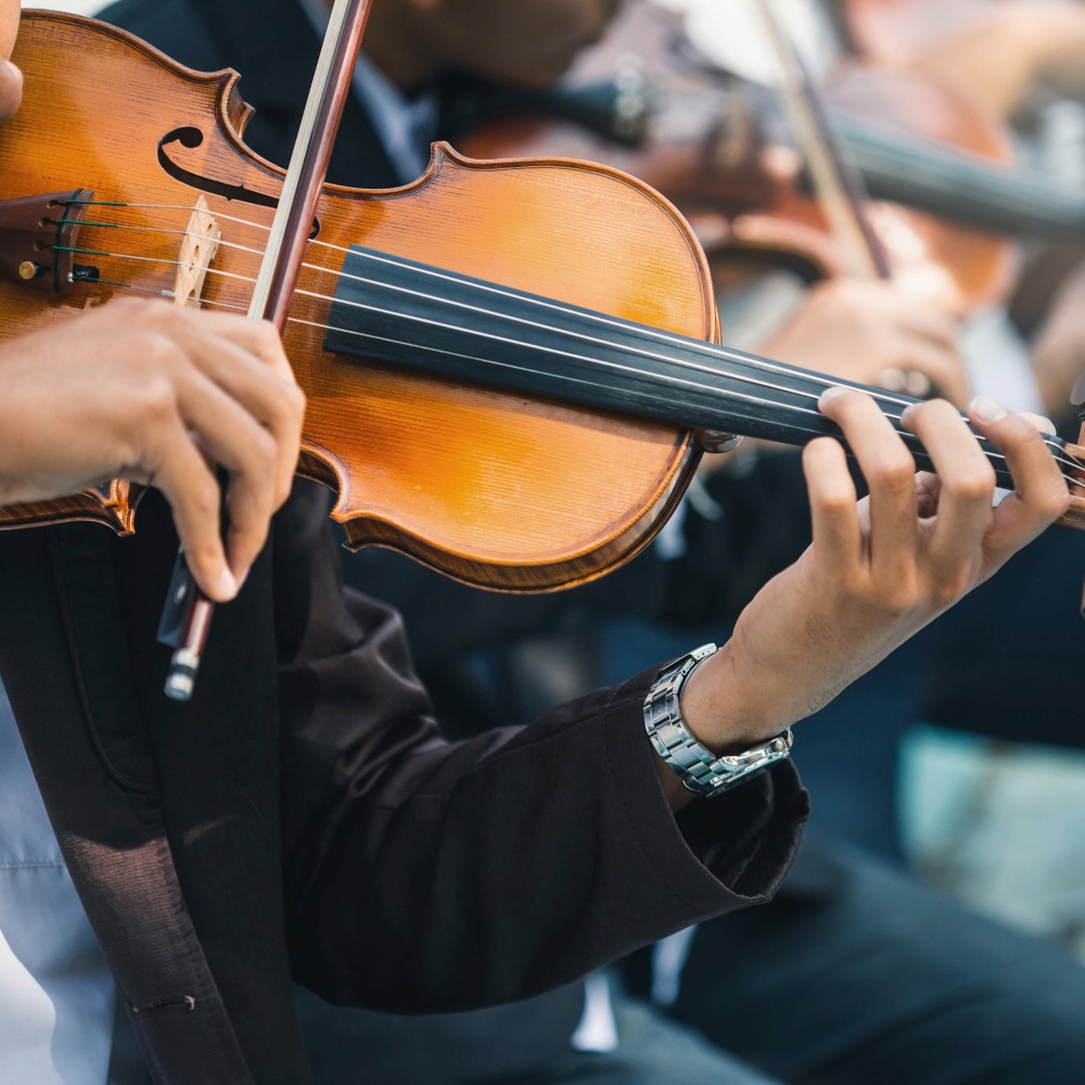 Orchestral Tunes for Serene Evenings