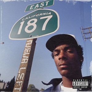 ดาวน์โหลดและฟังเพลง Toss It (Explicit) พร้อมเนื้อเพลงจาก Snoop Dogg
