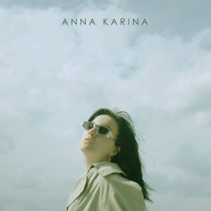 Listen to Чёрный квадрат song with lyrics from Anna Karina