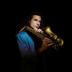 Album Amar from Antonio Lizana