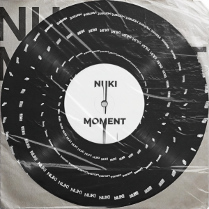 收聽누키的Moment歌詞歌曲
