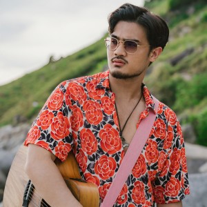 收聽GUNGUN的ร้องไห้เพราะคนโง่ (Retro Version)歌詞歌曲