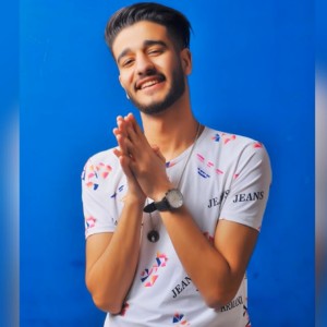Listen to اسكر و ادوب song with lyrics from Eslam Nabawy
