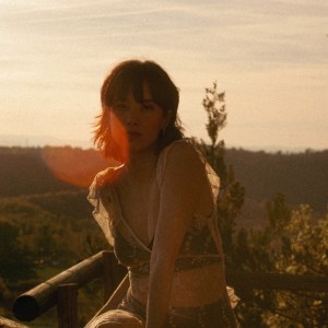 Album Dernier endroit from Savanah
