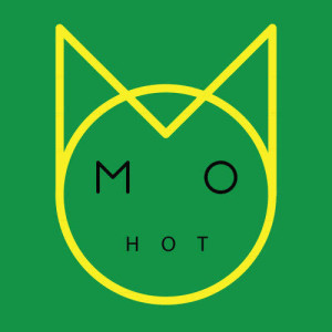 ดาวน์โหลดและฟังเพลง Hot พร้อมเนื้อเพลงจาก M.O