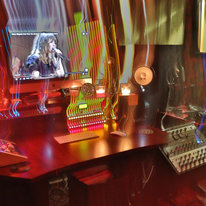 收聽Carli Beguerie的See Me Drown歌詞歌曲