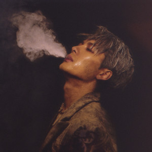 ดาวน์โหลดและฟังเพลง Blow พร้อมเนื้อเพลงจาก Jackson Wang
