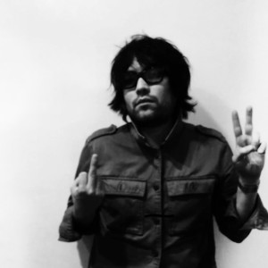 Dengarkan Gimme Some Truth lagu dari TALK! dengan lirik