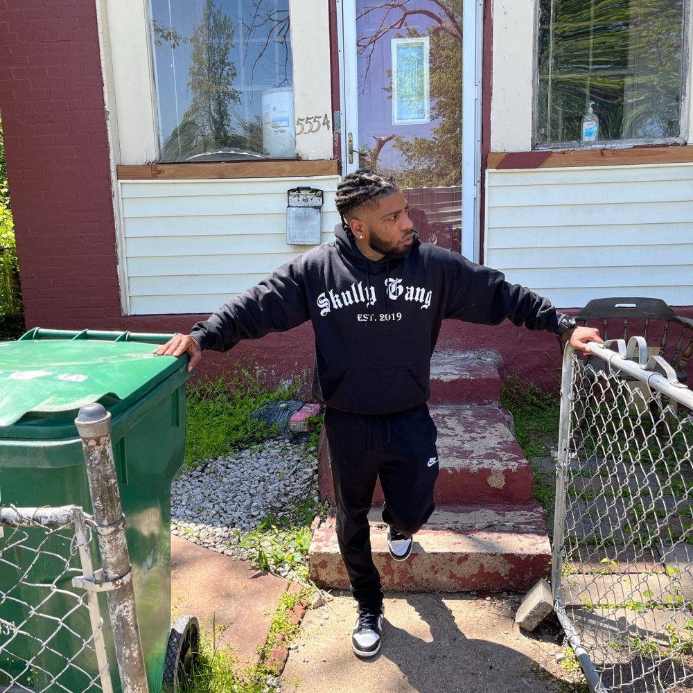 Hand 2 Hand (Explicit)